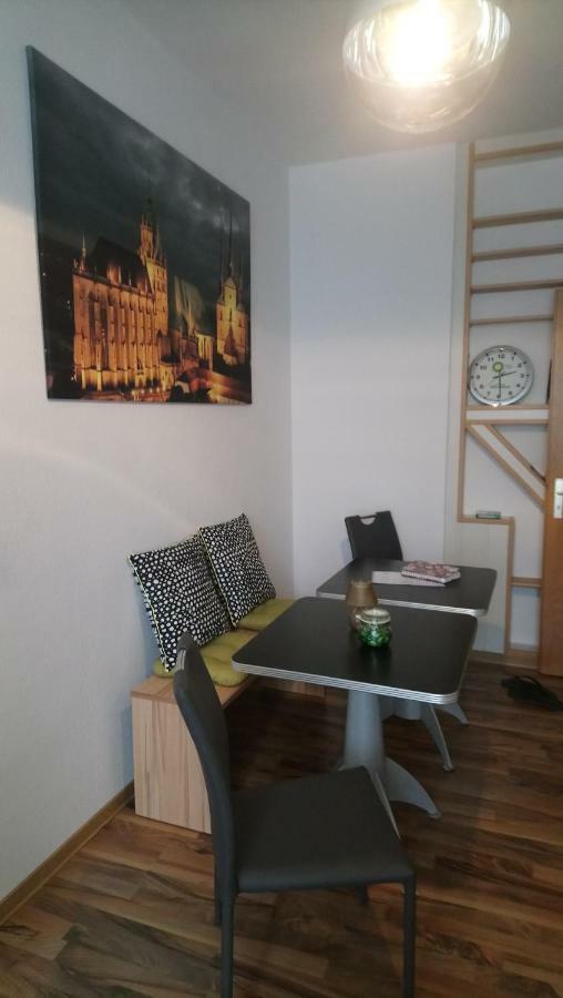 Gemuetliche Ferienwohnung Im Erdgeschoss- Jenaer Strasse Erfurt Extérieur photo